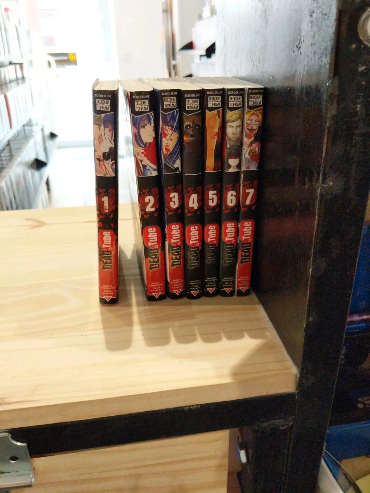 Lot de 7 mangas - Dead tube